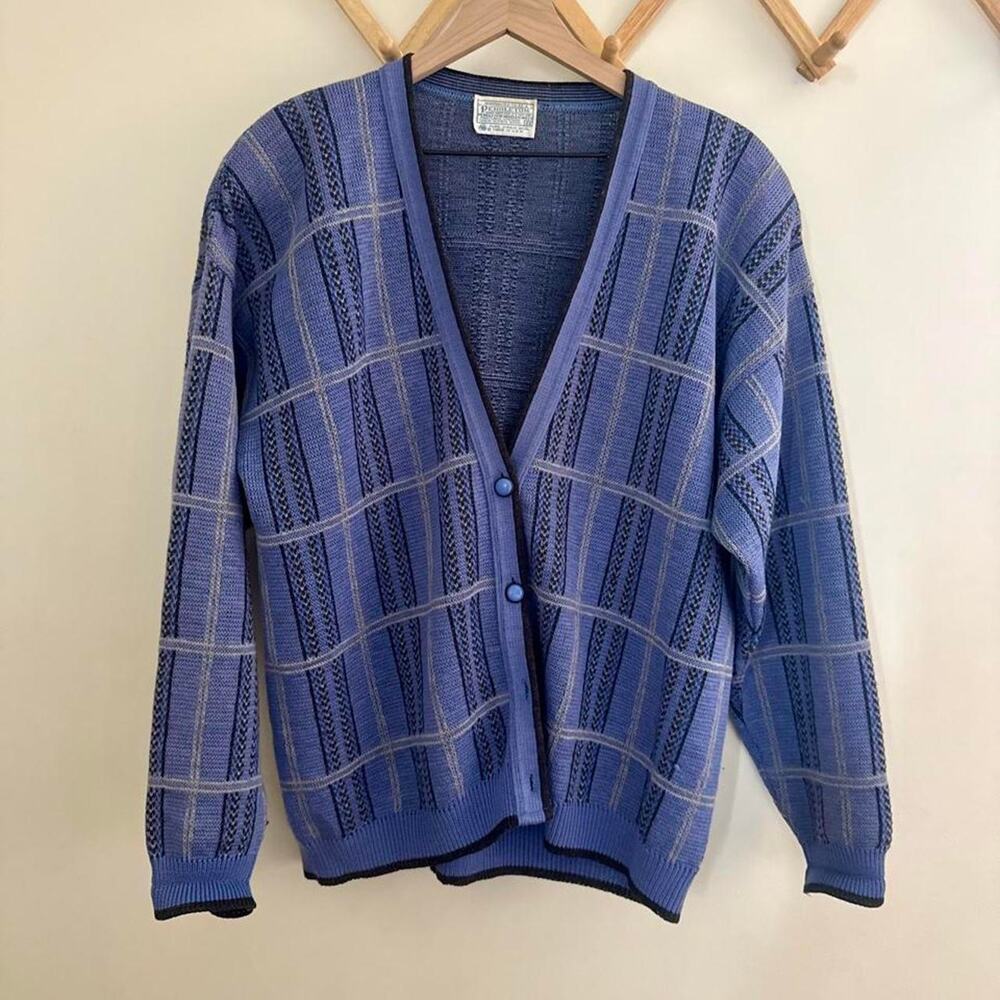 Vintage pendleton 100 virgin wool blue plaid cardigan